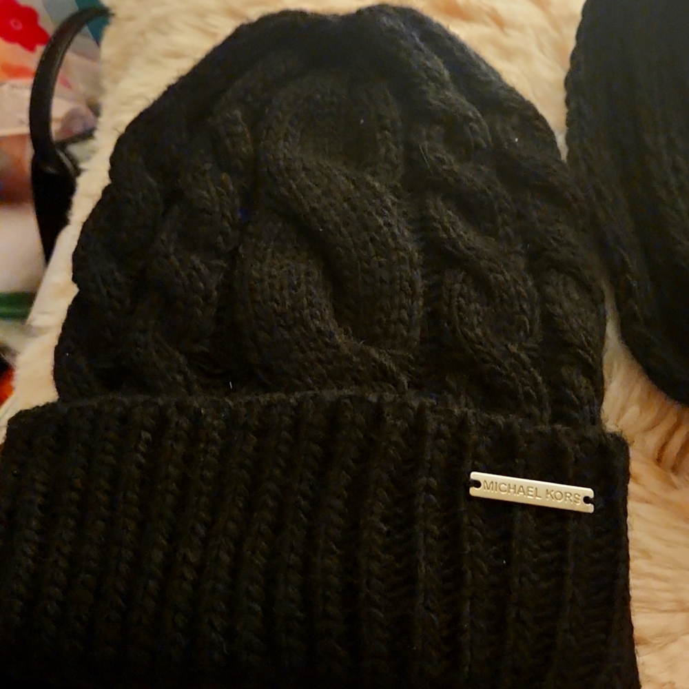 Scarf a day beanie set